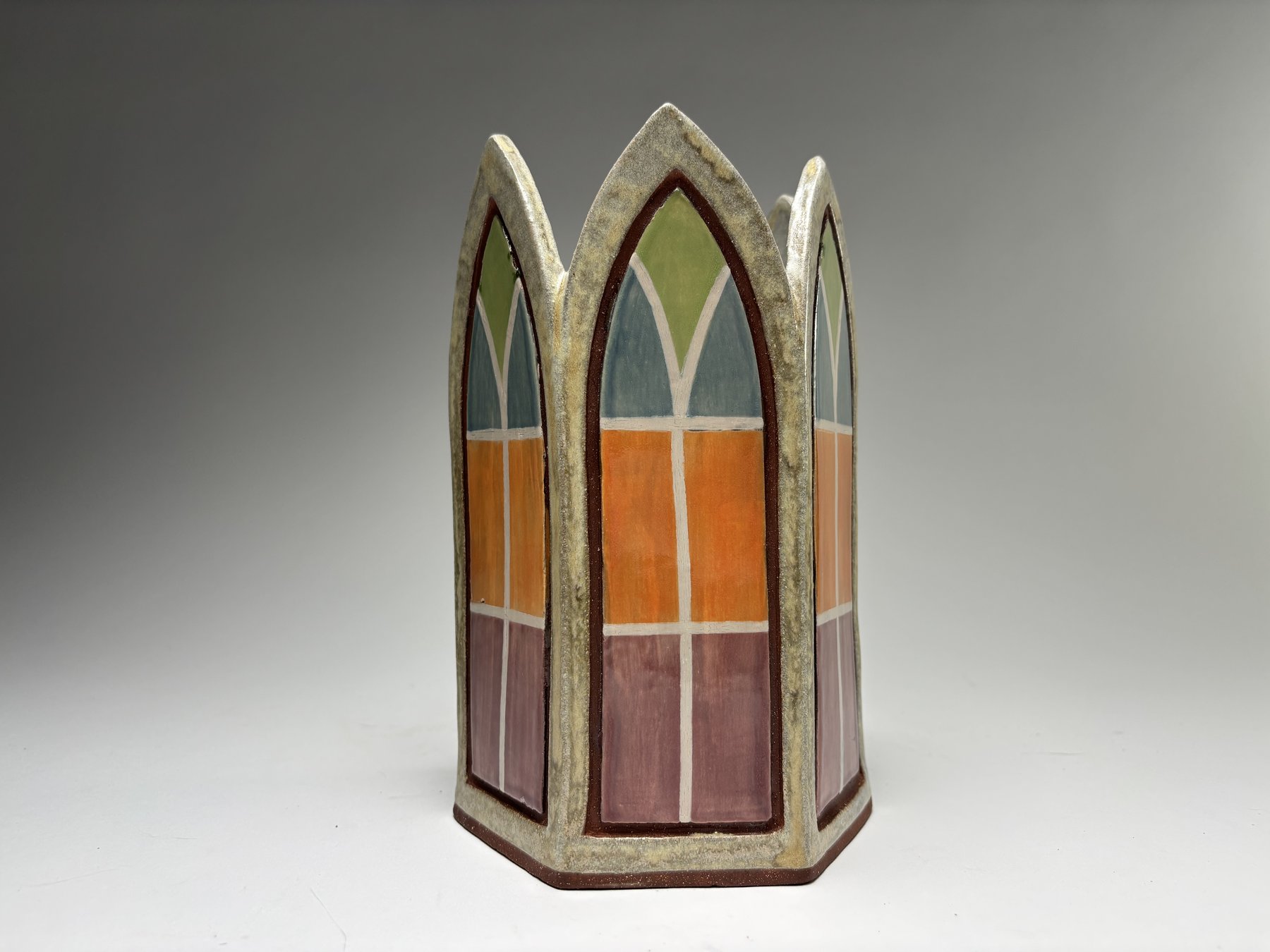 Six-point crown vase, warm palette
